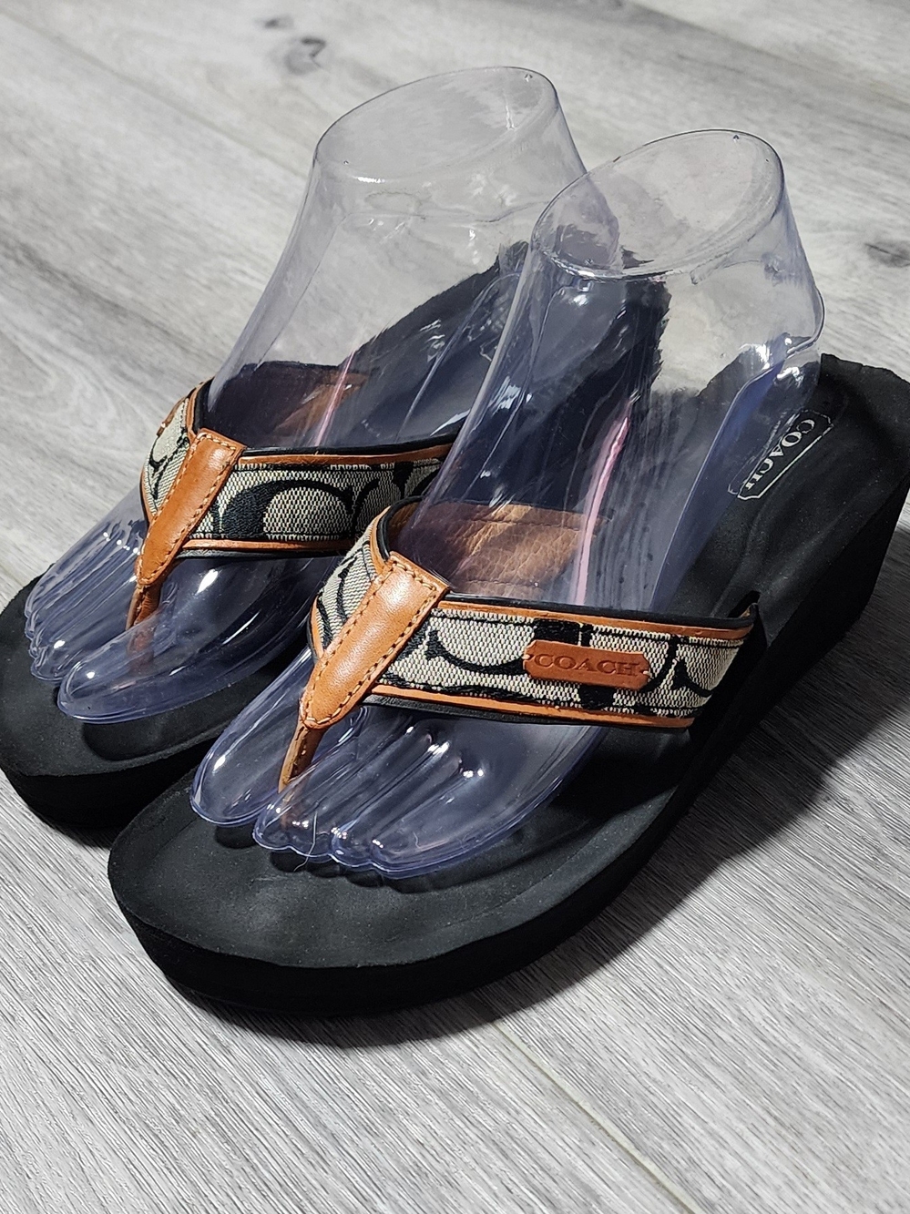 Coach Juliet Signature Wedge Thong Platform Sandals Womens Size 8.5